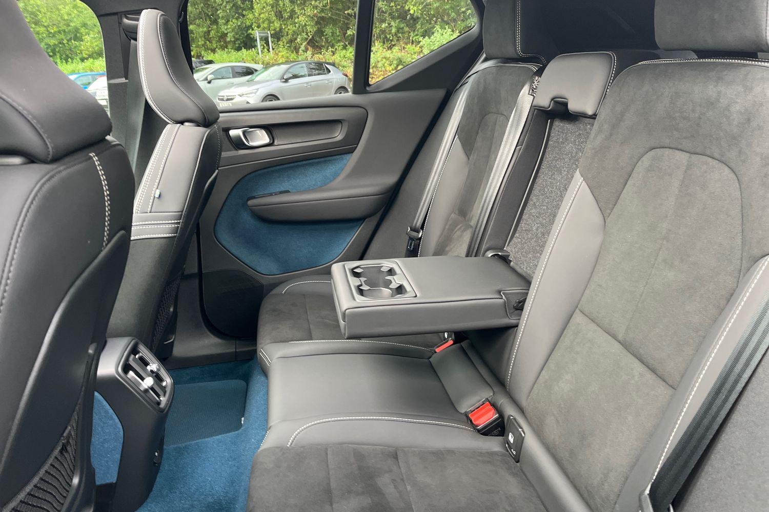 Volvo XC40 Photo 34
