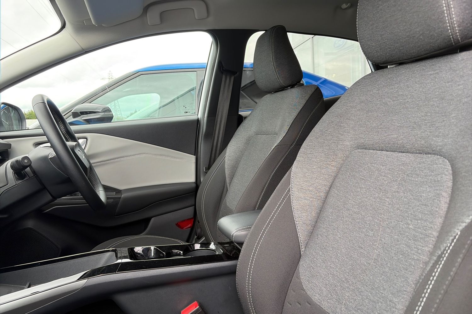 Ford Puma Gen-E Photo 18