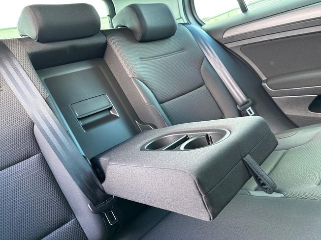 Volkswagen Golf Photo 24