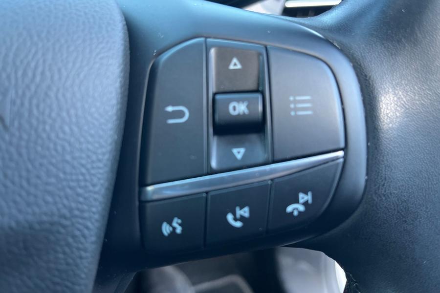Ford FOCUS Photo autoimg-6d26fe8d3777ef04989f7040a4461bb392e91298.jpg