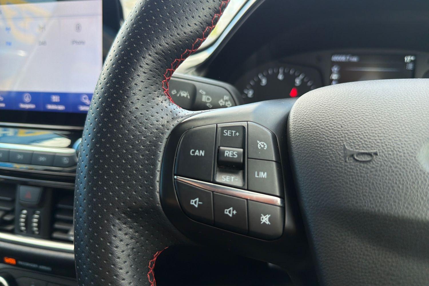 Ford FIESTA Photo 39