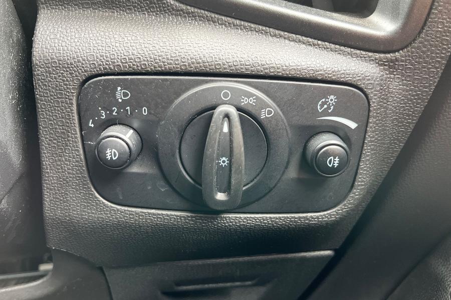 Ford ECOSPORT Photo autoimg-6d30283dad8fde897d5e256bd24c84422f335f9c.jpg
