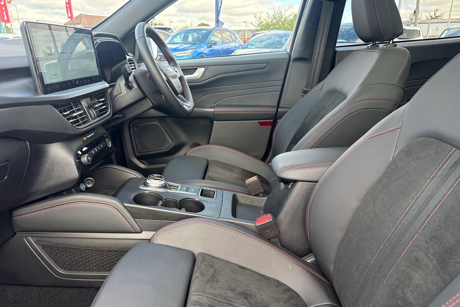 Ford Kuga Photo 18