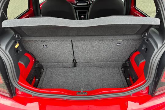 Volkswagen up! Photo autoimg-6d33d1e2ac2387aa8d499568b1deb3a9c4d3b5c6.jpg