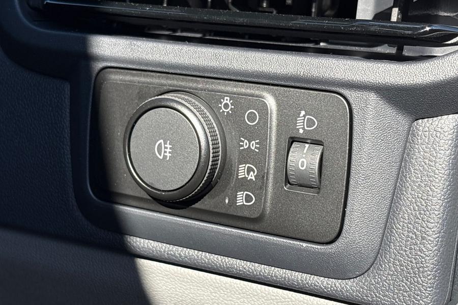 Ford E-TRANSIT CUSTOM Photo autoimg-6d34772815ad0f94afb2a8fac45a680a22adfee2.jpg