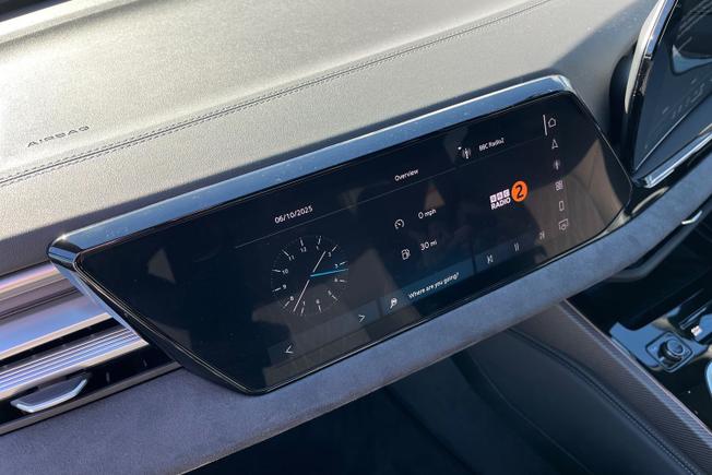 Audi A6 Saloon Photo 53