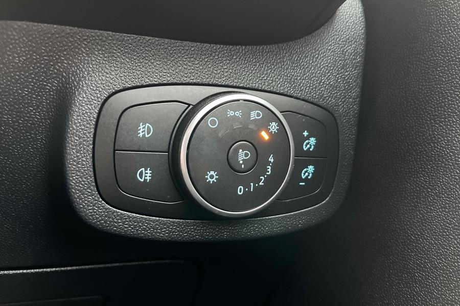 Ford Fiesta Photo autoimg-6d36674bb495856e0871c0bd16711829a512239d.jpg