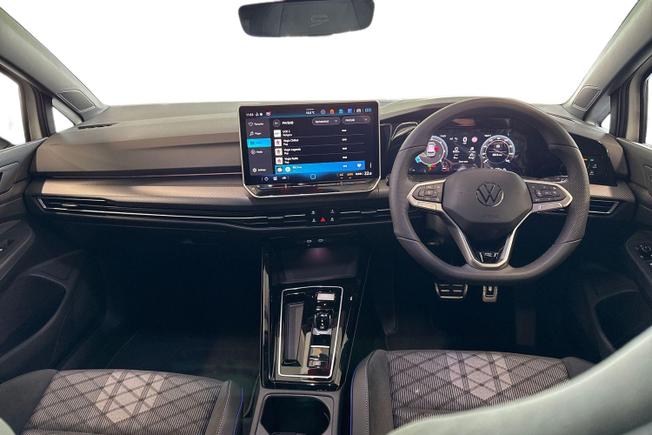 VOLKSWAGEN Golf Photo 10