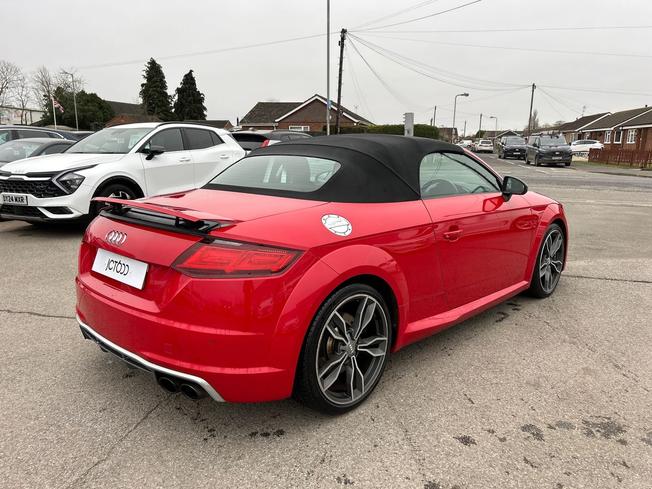 AUDI Tts Photo 24
