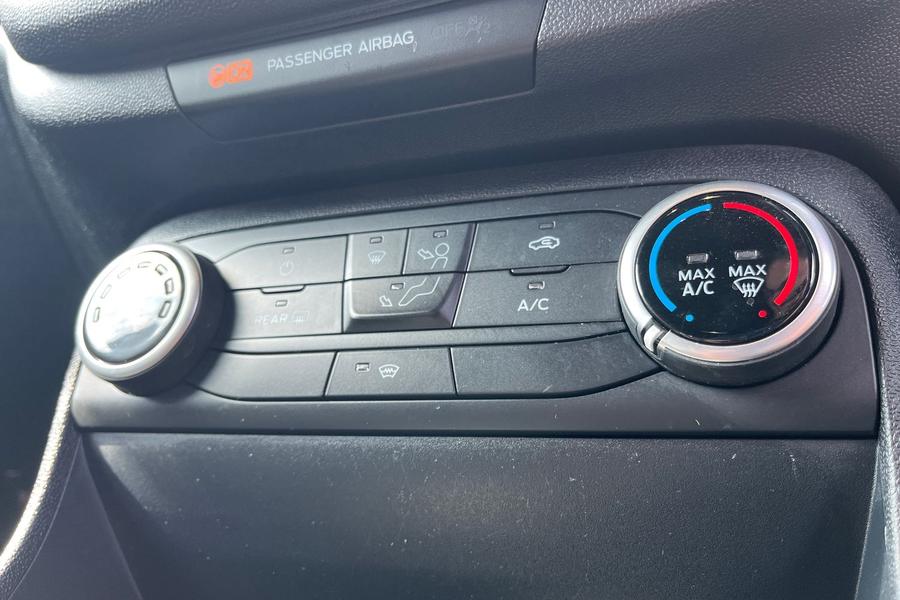 Ford FIESTA Photo autoimg-6d3d9f6f6f194b5fa819aa594e9dc94d7b33e452.jpg