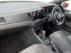VOLKSWAGEN Polo Photo 2