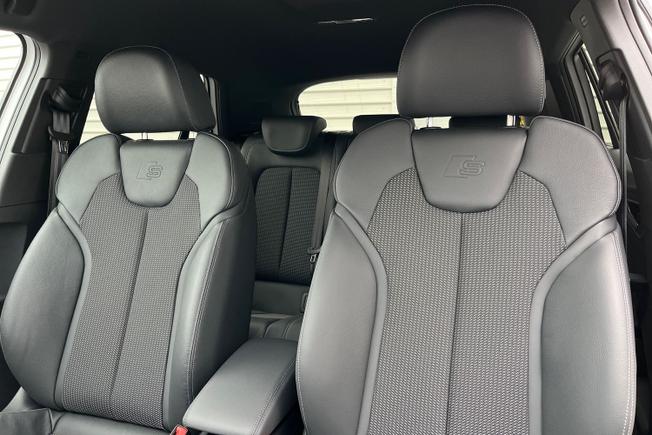 AUDI Q2 Photo 21
