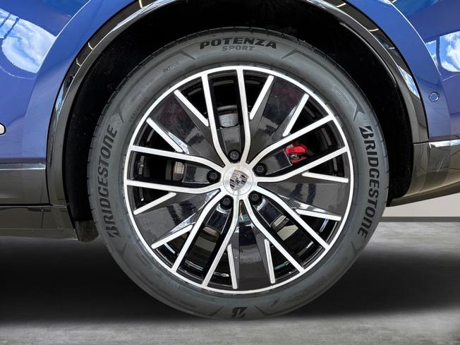 PORSCHE Macan Photo 9