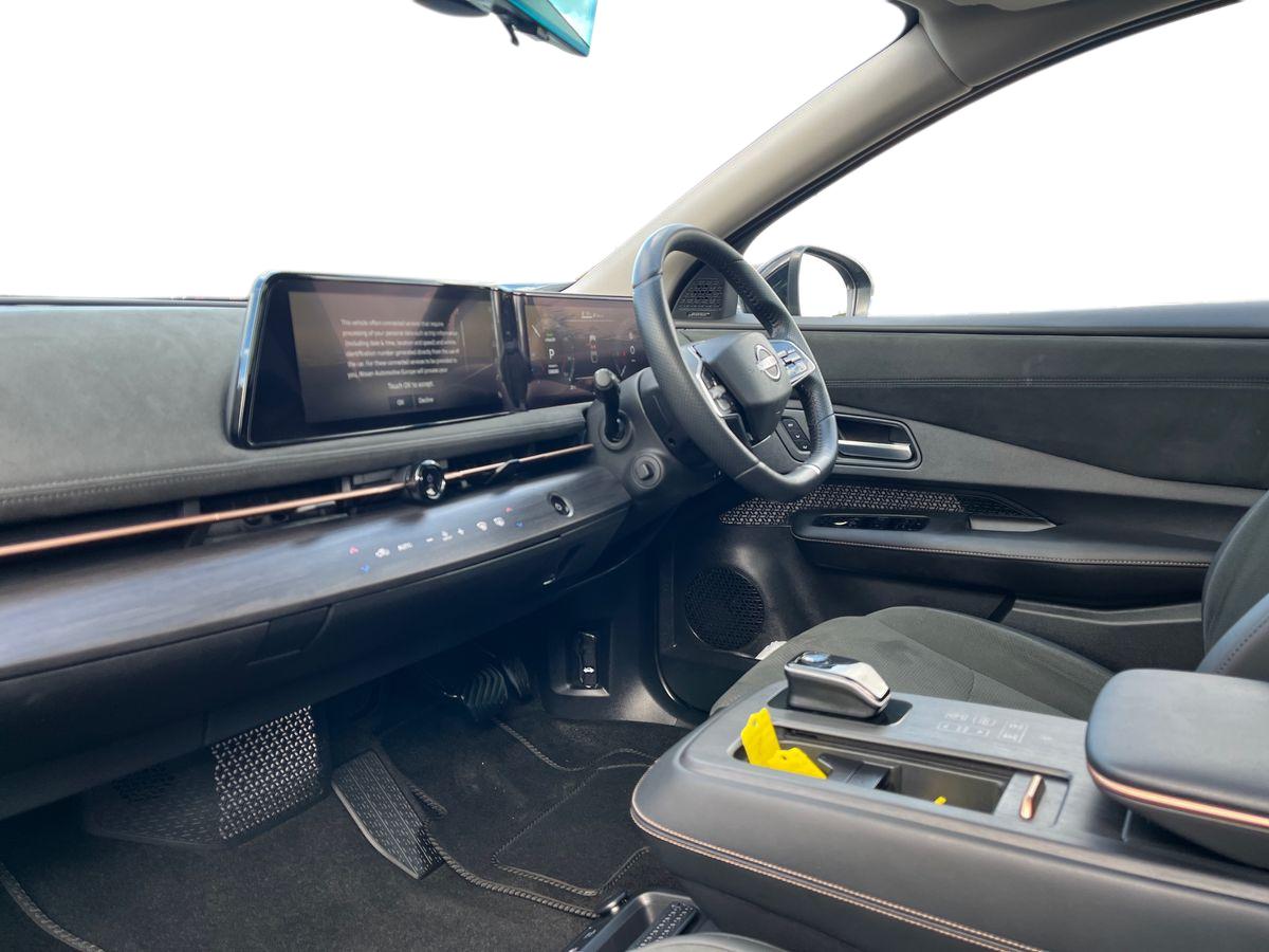 Nissan ARIYA Photo 2