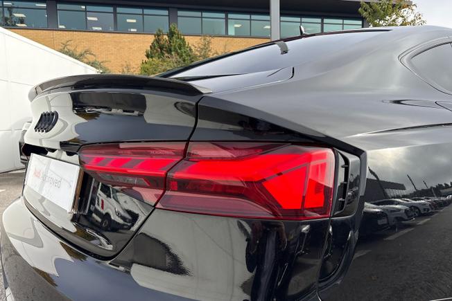 Audi RS5 Photo 19