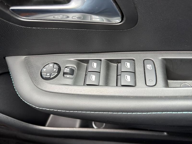 Used Peugeot E-208 GJ72AYC 24