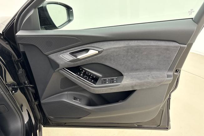 AUDI Q6 E-Tron Photo 29