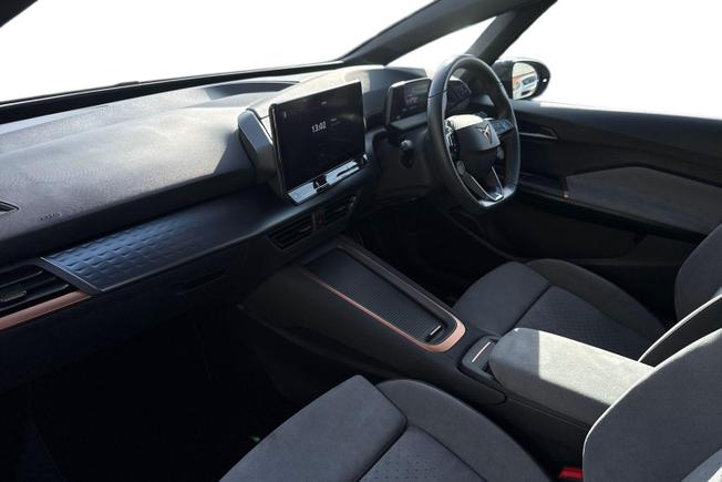 CUPRA Born Photo 2
