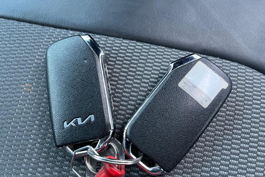 Kia NIRO Photo autoimg-6d526b56dcb1aa24a4ab34423a35230c5a21d653.jpg