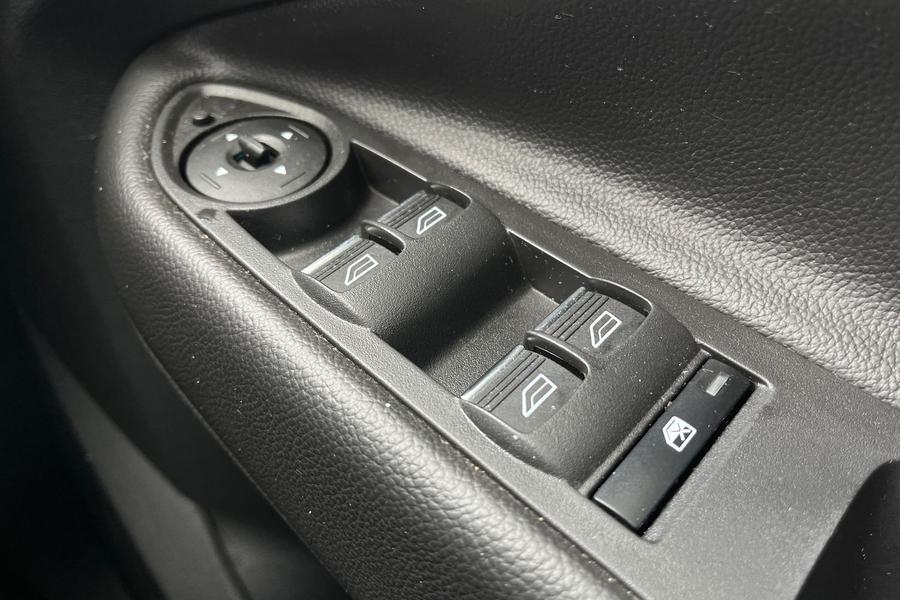 Ford KUGA Photo autoimg-6d5375d59df780a2d5981d76172055c53162d265.jpg