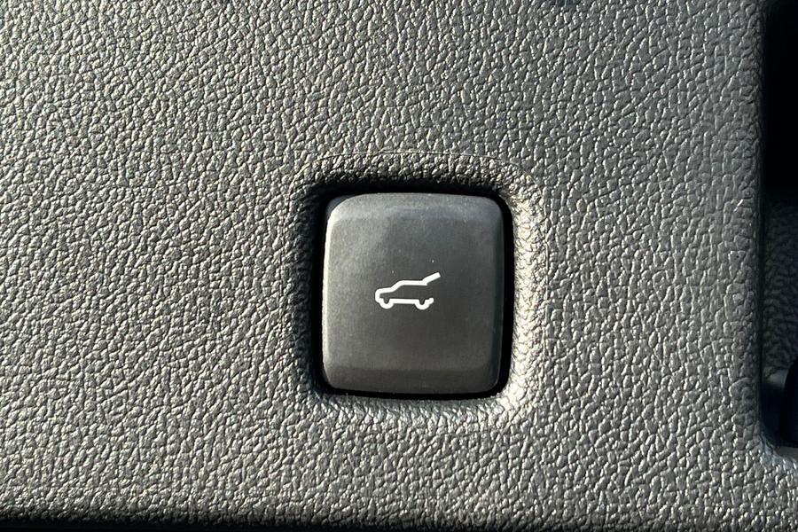Ford Kuga Photo autoimg-6d55109162b86c897318cbd88ea9d698ed94e499.jpg