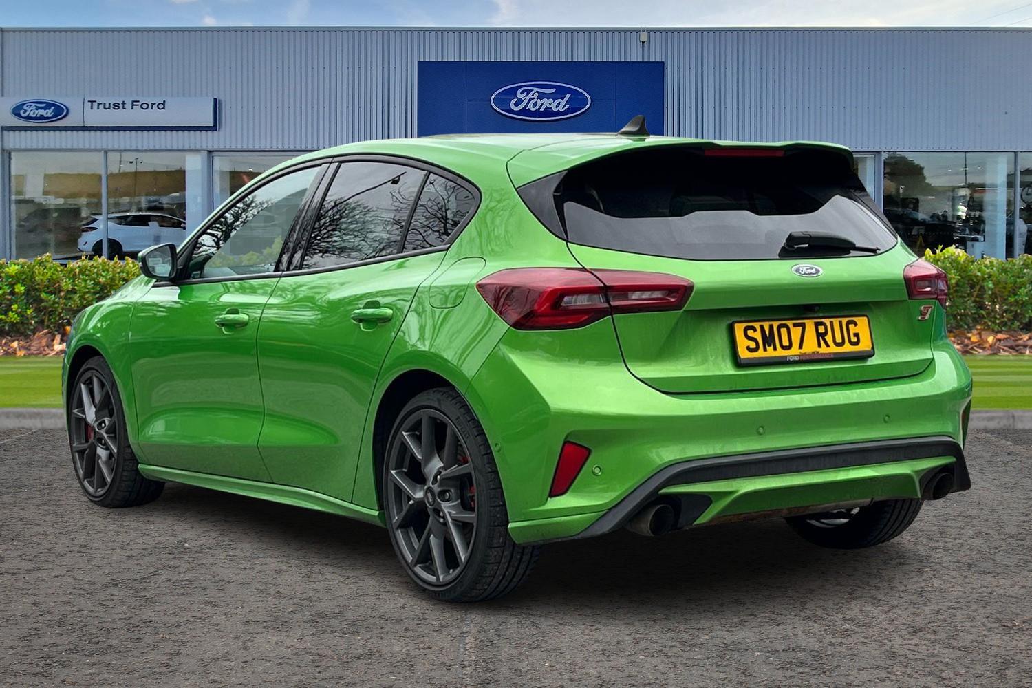 Ford Focus Photo 1