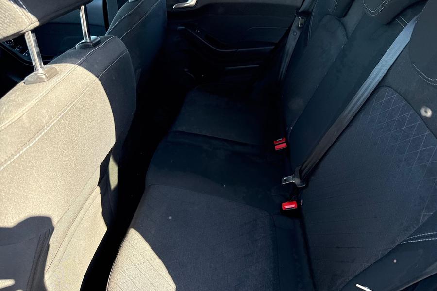 Ford FIESTA Photo autoimg-6d5996773d964f77f9b3b5b73e26143657965112.jpg