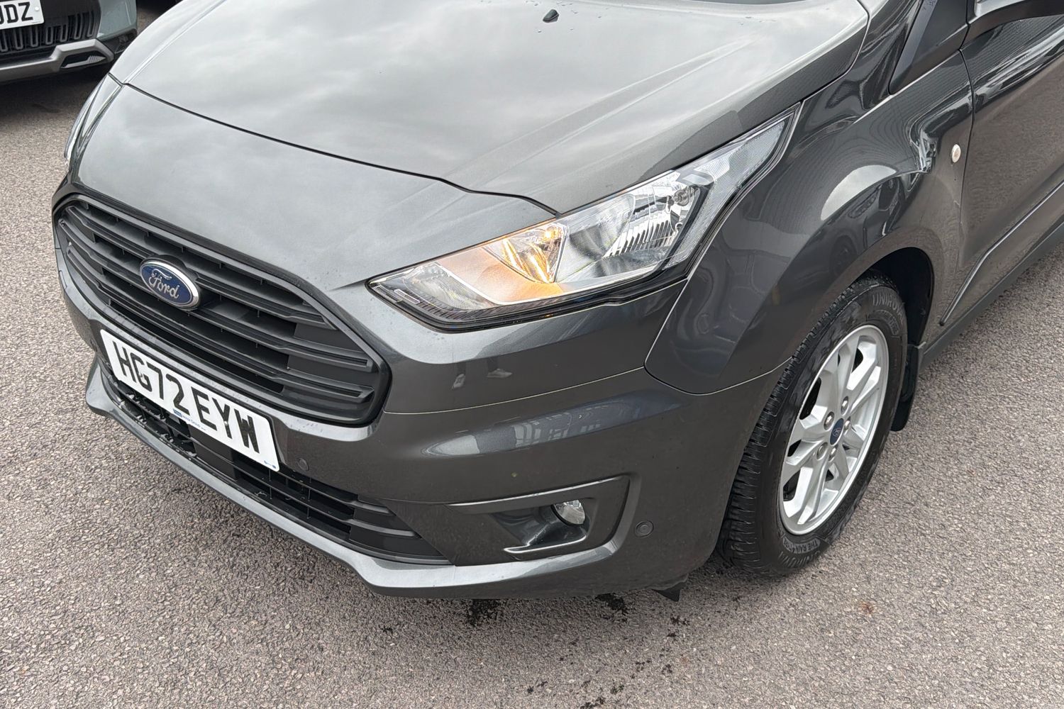 Ford TRANSIT CONNECT Photo 8