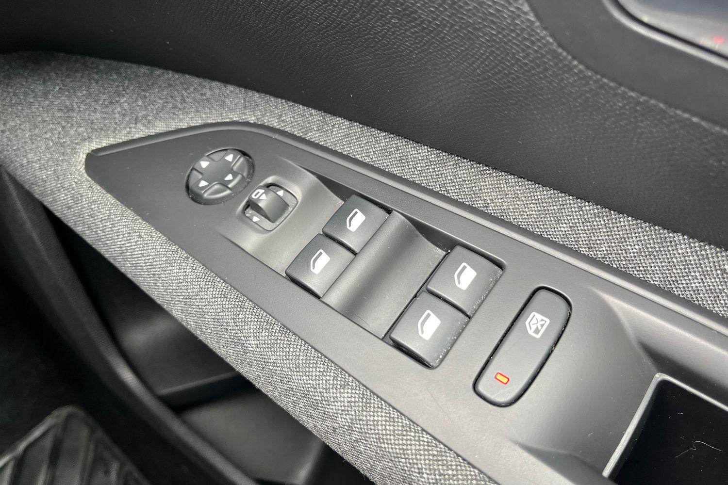 Peugeot 5008 Photo 15