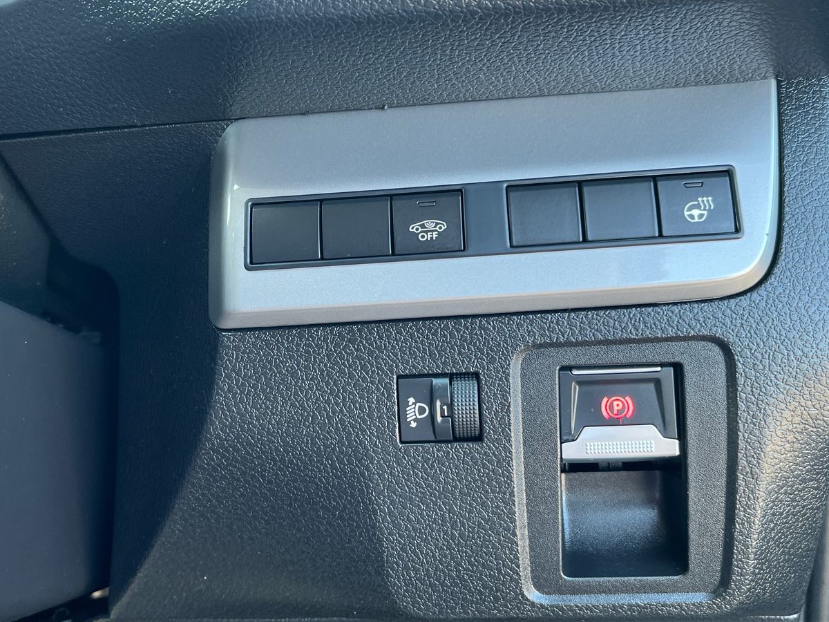 Peugeot e-Traveller Photo 34
