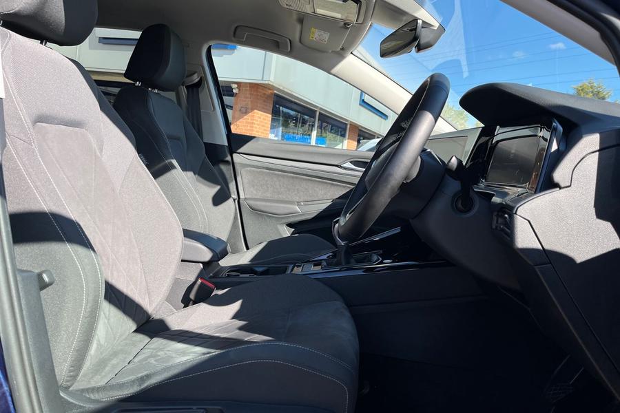 Volkswagen GOLF Photo autoimg-6d63cdf098ce8995d3e366053688512862789024.jpg
