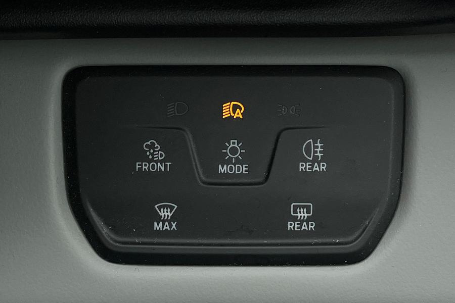 Ford Explorer Photo autoimg-6d6758363ef5fd2e429a48c34bf2931ff40b2e0a.jpg