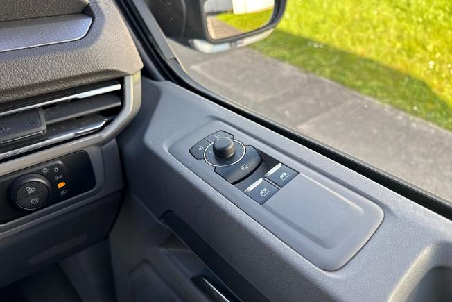 Volkswagen Transporter Photo 31