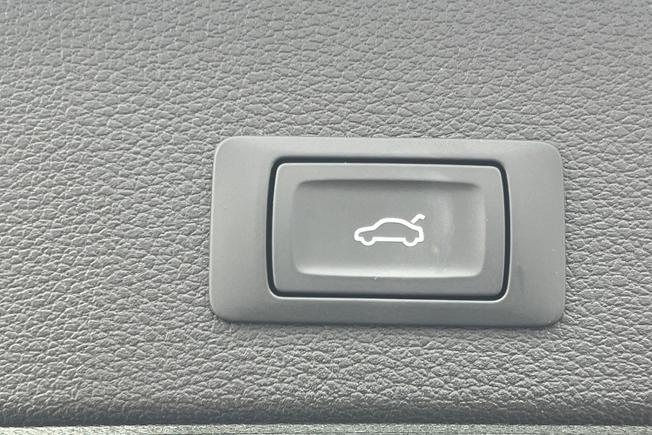AUDI Q2 Photo 39