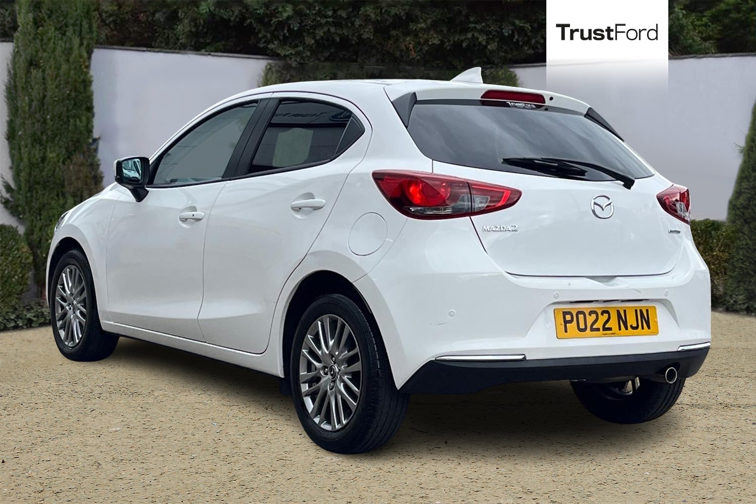 Mazda Mazda2 Photo 1