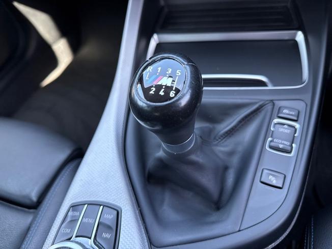 BMW 1 Series Photo 32