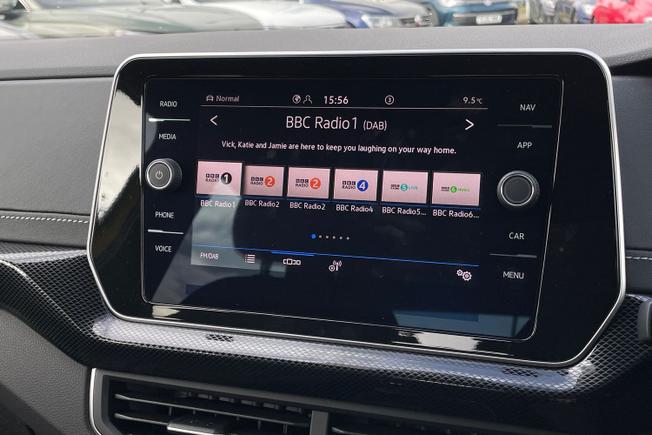 VOLKSWAGEN T-Cross Photo 13