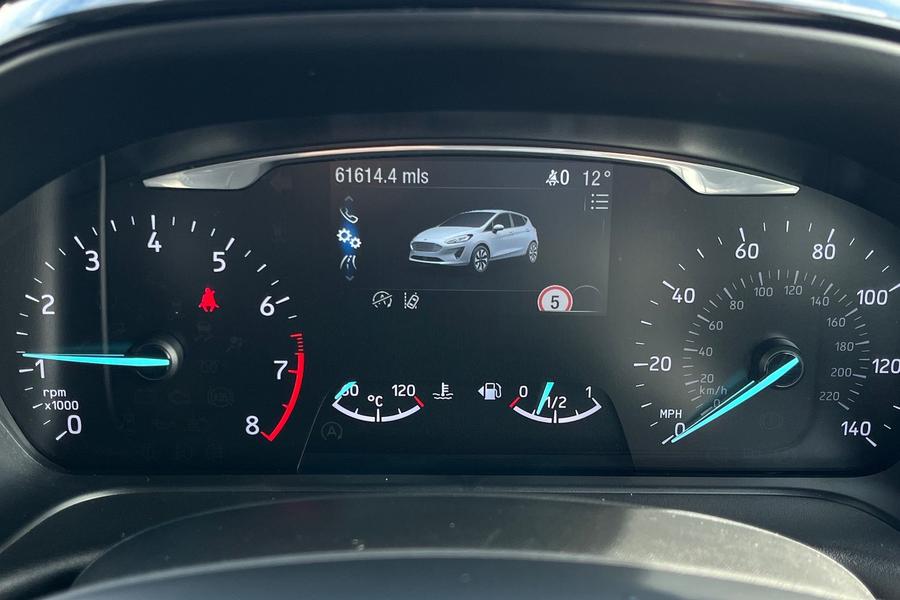 Ford FIESTA Photo autoimg-6d6fd3776f6c9df5fe3ac89666f47215b2d67550.jpg