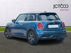 MINI Hatch Photo 3