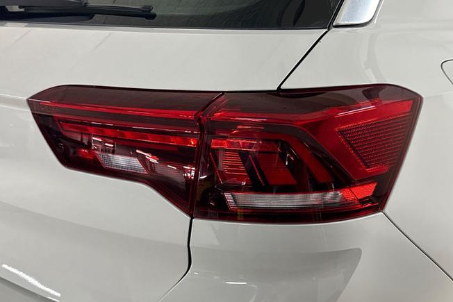 Volkswagen T-Roc Photo 18