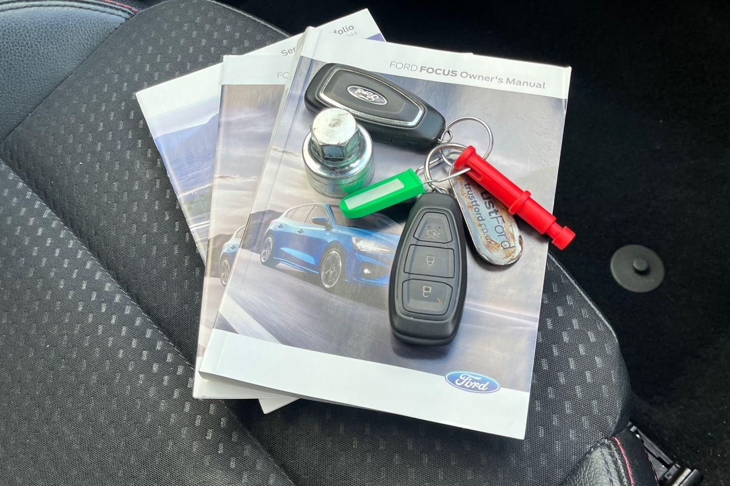 Ford FOCUS Photo 21