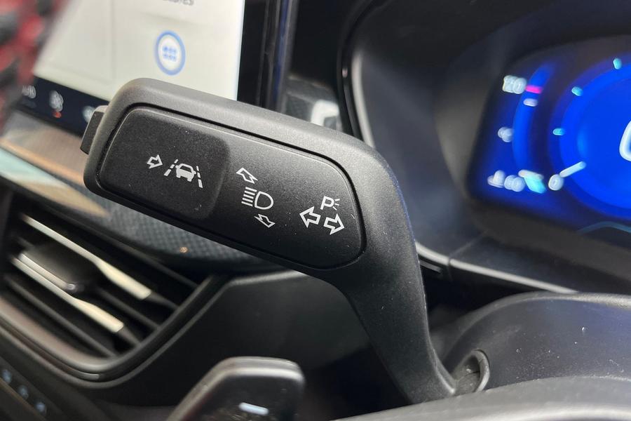 Ford FOCUS Photo autoimg-6d7b7ef4ad54e9ce027069e5fb7904a6a77e7266.jpg