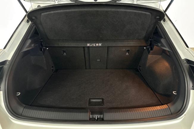 VOLKSWAGEN T-Roc Photo 12