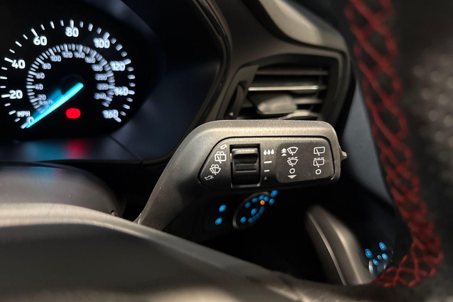 Ford FOCUS Photo 14