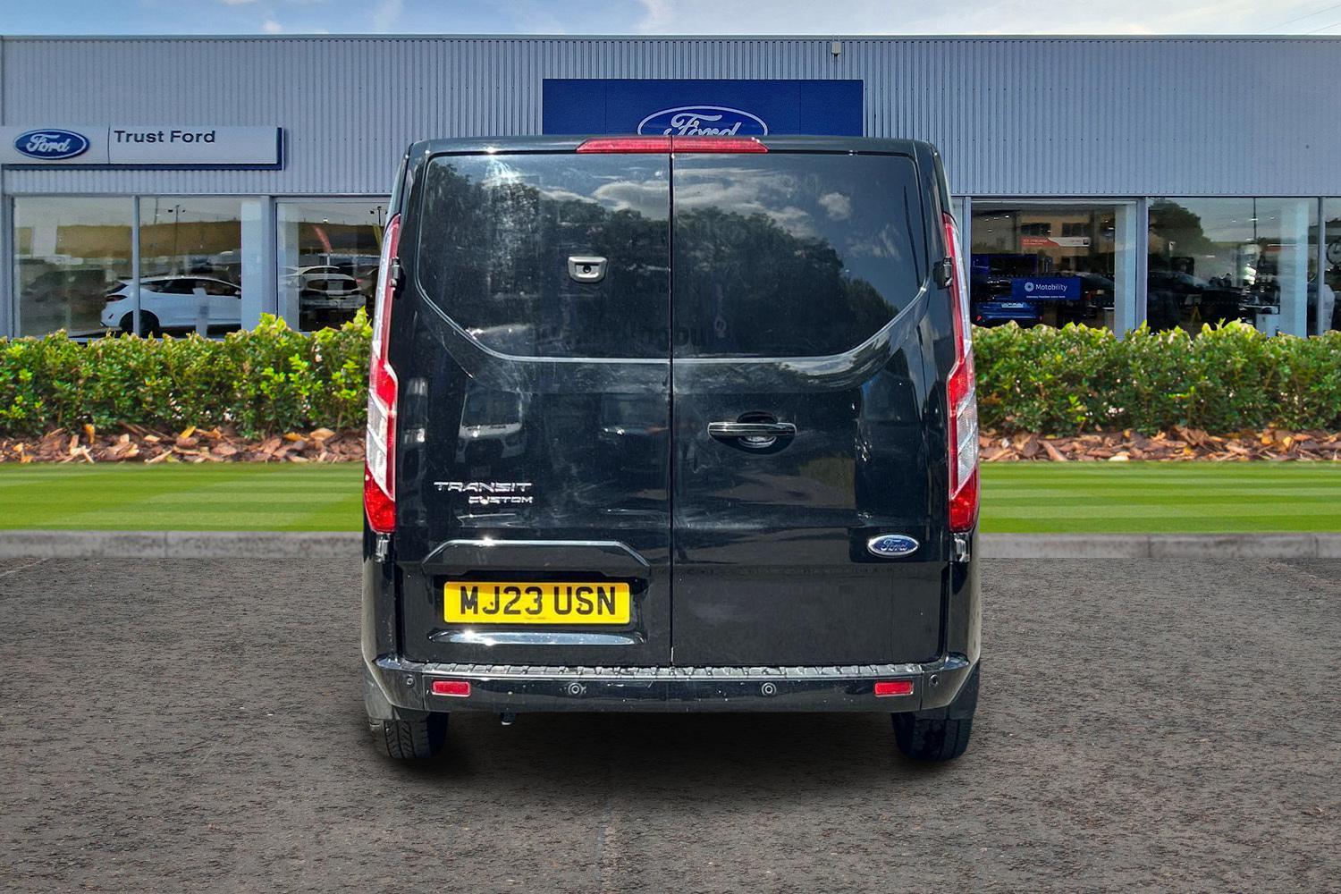 Ford TRANSIT CUSTOM Photo 13