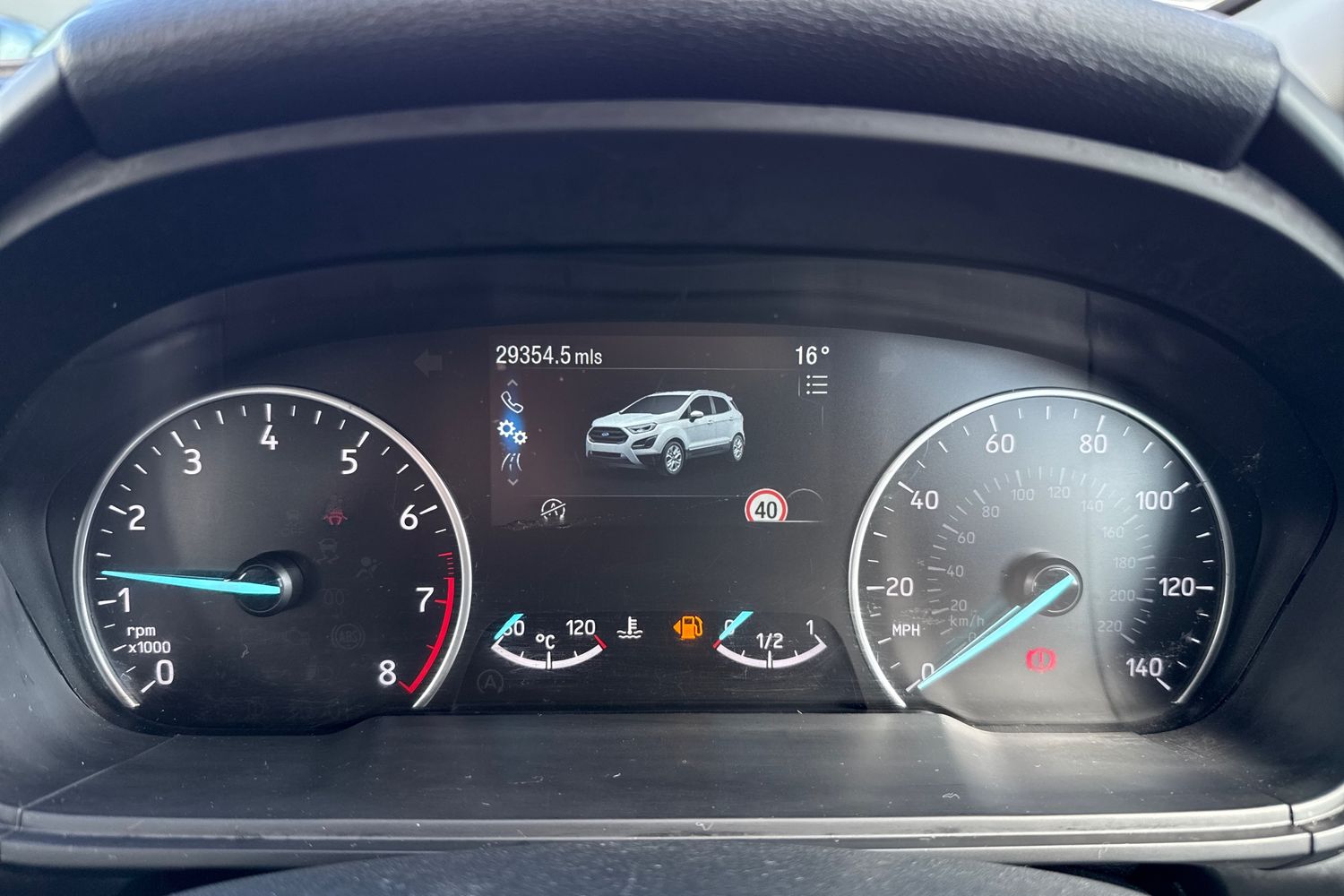 Ford EcoSport Photo 12