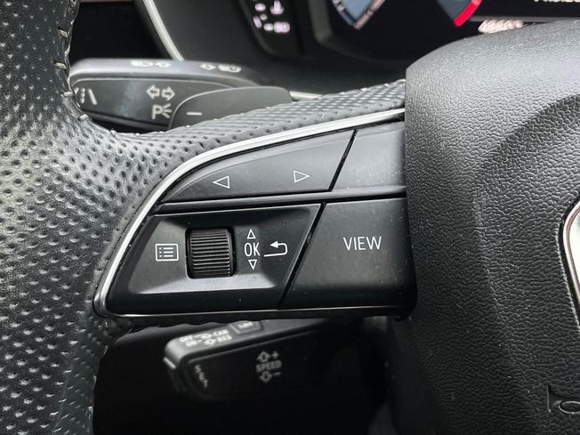 AUDI Q3 Photo 16