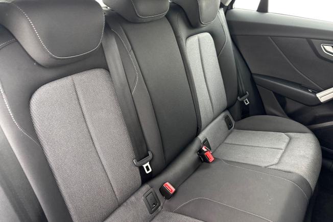 AUDI Q2 Photo 9