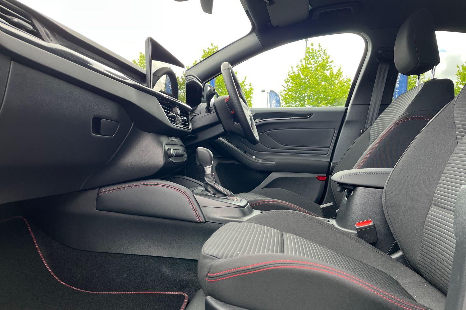 Ford FOCUS Photo 17