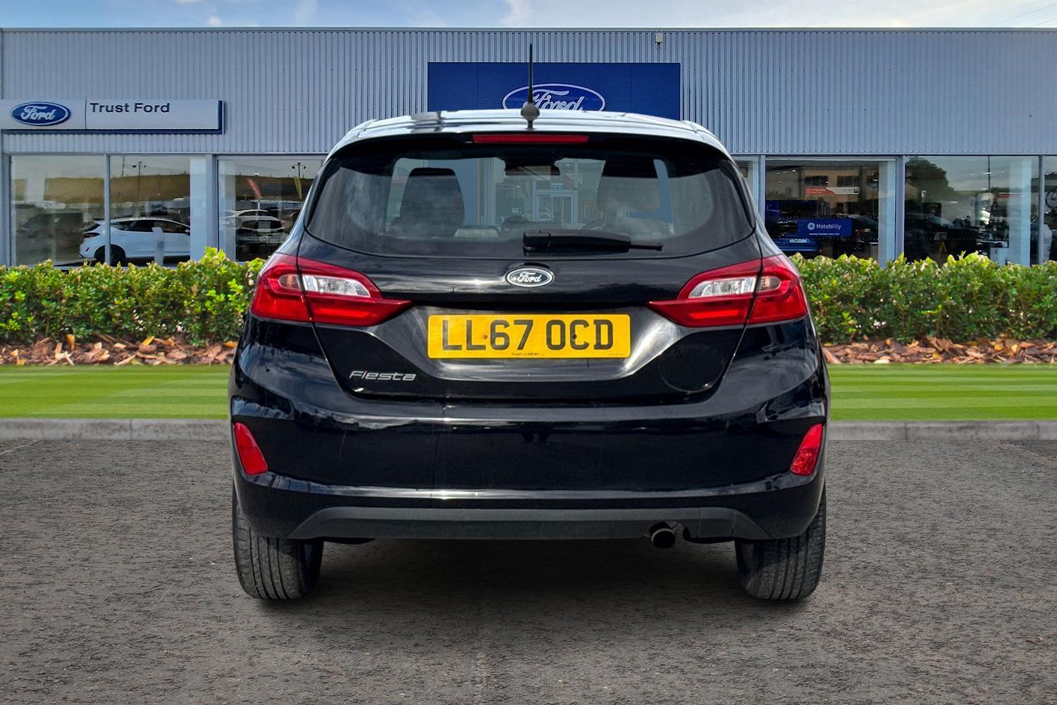 Ford FIESTA Photo 6